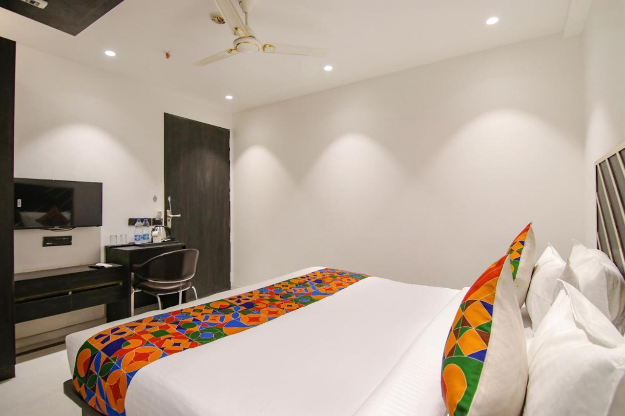 Fabhotel Greysky Nueva Delhi Exterior foto